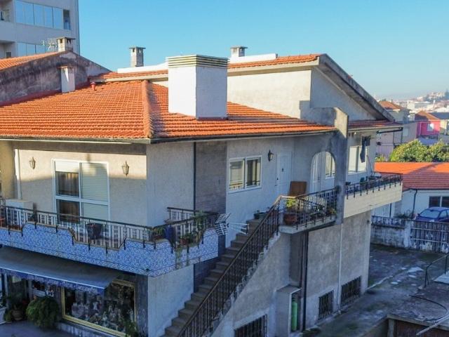 Casa em centro da cidade de Santo Tirso, Portugal