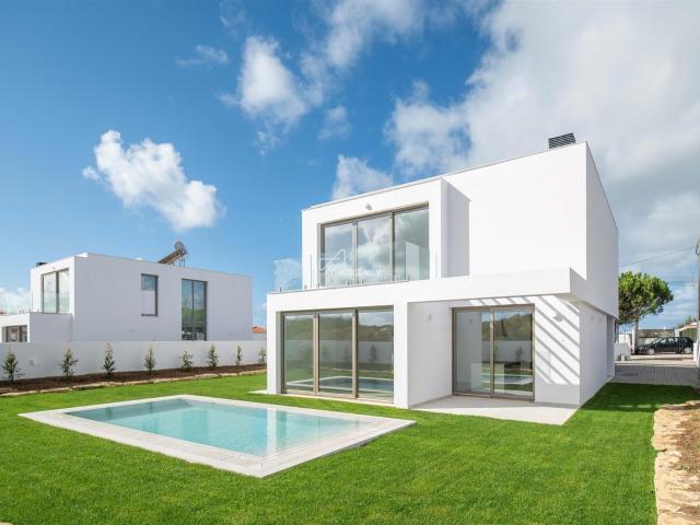 Casa em Construção à Venda na Aldeia de Gouveia 176m² São João das Lampas e de Terrugem