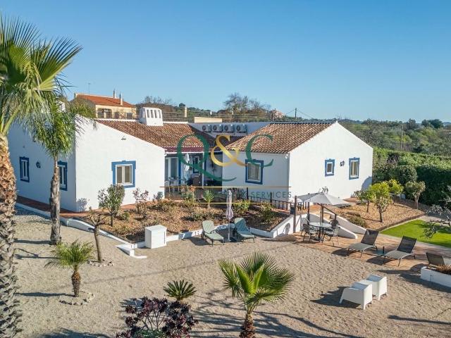 Casa em estilo rústico com muito charme a poucos minutos de. 232m² Loulé São Clemente