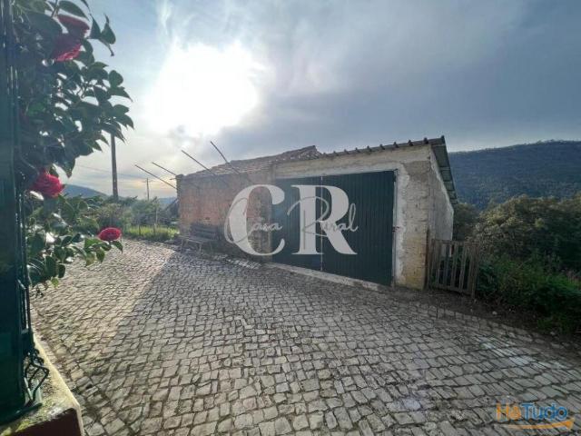 Casa em pedra parcial com jardim e vistas | 25063729475