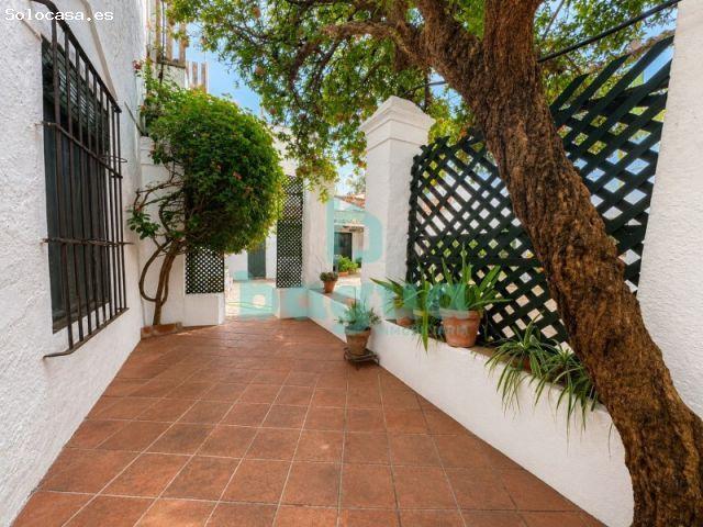 CASA EMBLEMÁTICA EN PLENO CENTRO DE ALMENDRALEJO