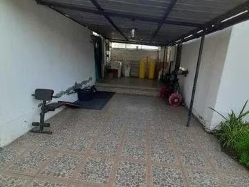 Casa en Macul | 4 Dormitorios por 250000. 00 en Macul