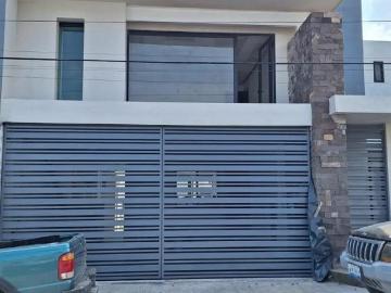 Casa en Manuel R Diaz