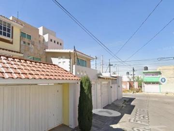 Casa en Metepec Toluca Club de Golf San Carlos Solidaridad las torres