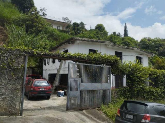CASA EN COLINAS DE CARRIZAL URB. PAN DE AZÚCAR