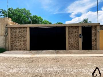 CASA EN MOTUL