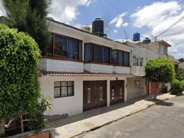 CASA EN NEZAHUALCOYOTL ADJUDICADA CERCA DEL COYOTE