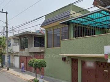 Casa en Nezahualcoyotl en Remate Bancario cerca de Zoologico Parque del Pueblo