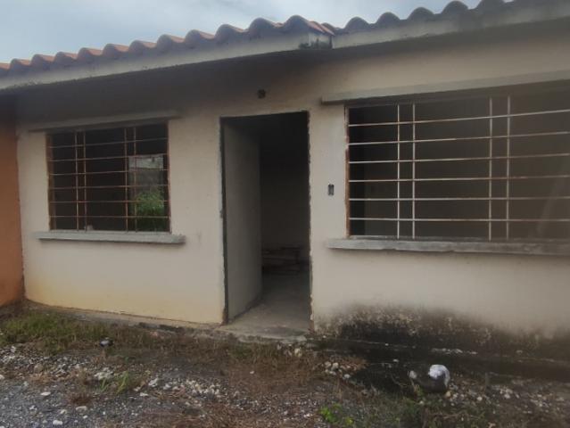 CASA EN OBRA GRIS URB. PORTAL DE LAS BRISAS ARAURE VE21 205PB MRAM