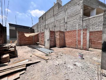 Casa en obra negra
