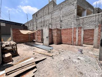 Casa en obra negra