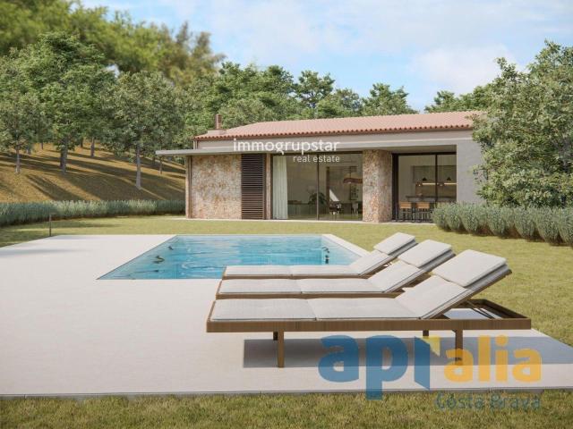 Casa en obra nueva con piscina Calonge 320m² Calonge