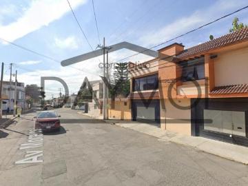 CASA EN AV. MORELOS NUM 6021, COL. TEPEYAC CP 72210, PUEBLA