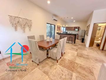 Casa en renta vacacional con Roof Garden, Jacuzzi y 4 Recámaras