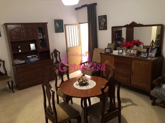 CASA EN ALCOLEA CON 175 M2 !