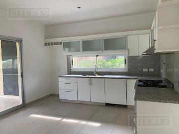 Casa en alquiler anual sobre lote Interno en santa catalina, Villanueva