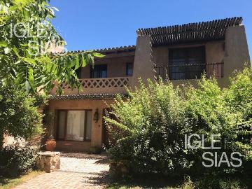 Casa en venta y alquiler amoblada en Las Caletas, Nordelta