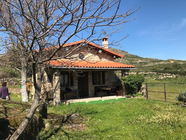 Casa en alquiler excelente para familias y cerca de comunicaciones
