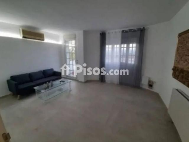 Casa en alquiler en Montesol