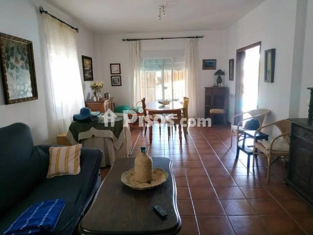 Casa en alquiler en Nuevo Portil