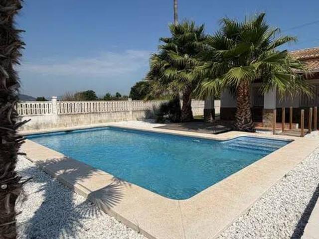 Casa en Alquiler en Oliva