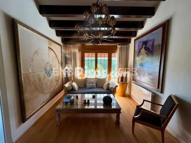 Casa en alquiler en Avenida de Central