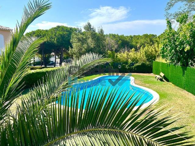 Casa en alquiler en avenida Sant, Castell Platja d´Aro, de 127 m² 3 habitaciones por 6.000