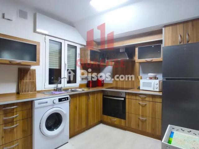 Casa en alquiler en A Valenzá