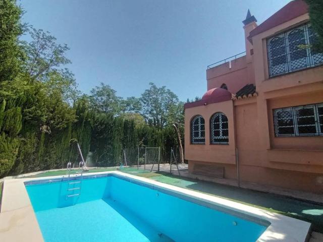 Casa en Alquiler en Albolote