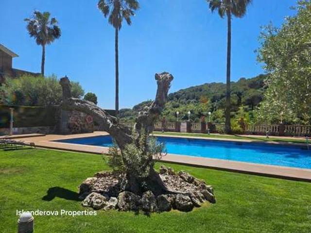 Casa en Alquiler en Alella