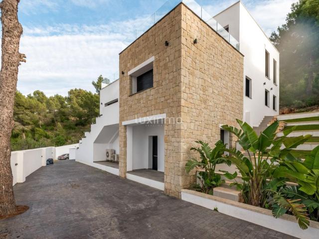 Casa en alquiler en Alfaz del Pi Alicante