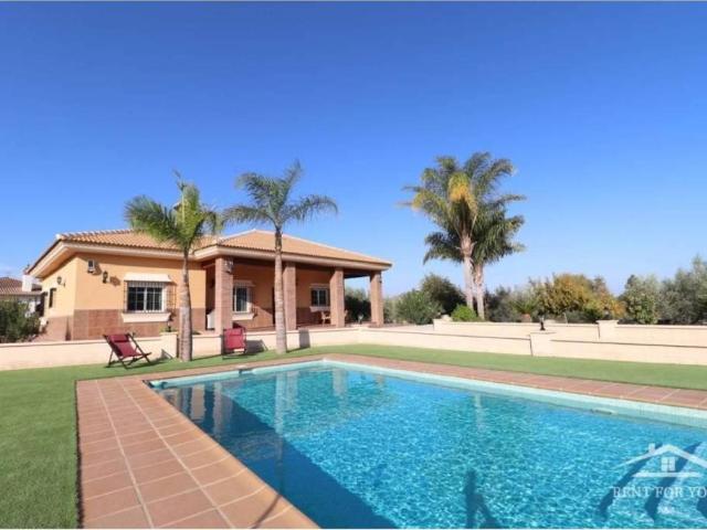 Casa en Alquiler en Alhaurín El Grande