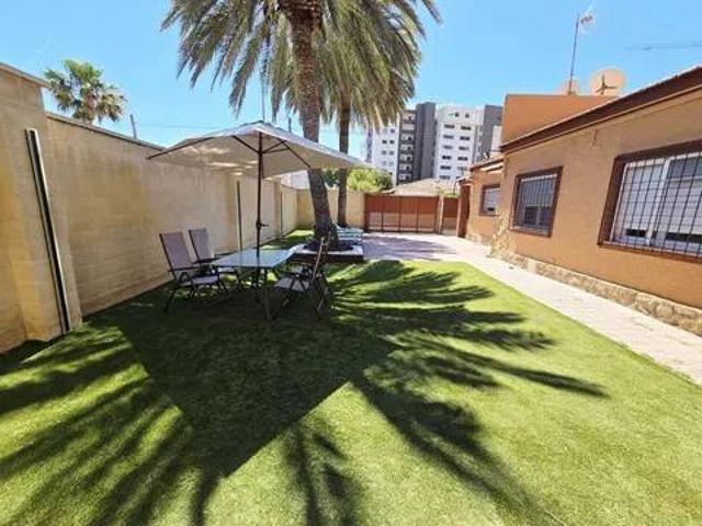 Casa en Alquiler en Alicante Alacant