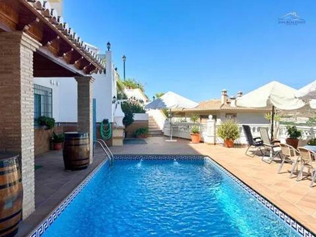 Casa en Alquiler en Almuñécar