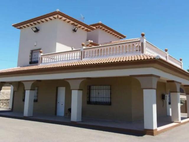 Casa en Alquiler en Arriate