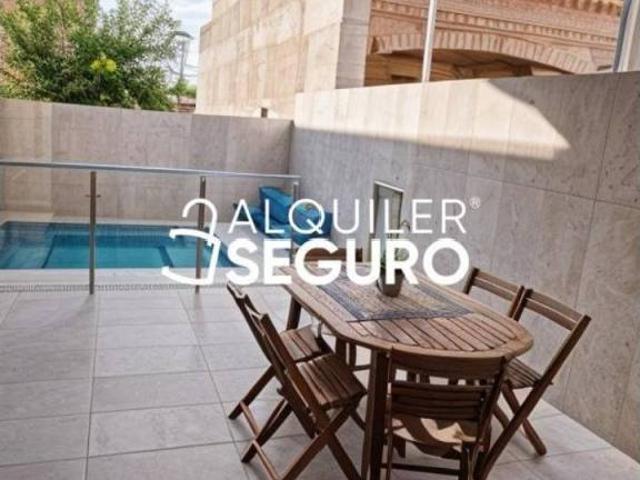 Casa en Alquiler en Bargas