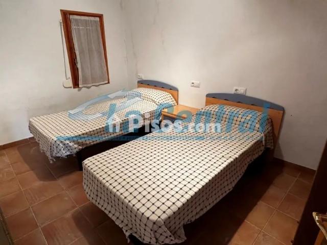 Casa en alquiler en Bítem