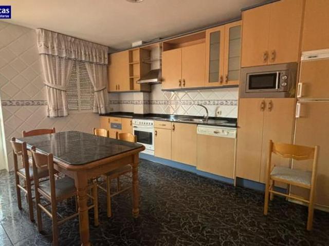 Casa en alquiler en Cacabelos, * centro