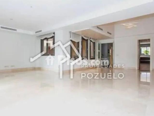 Casa en alquiler en Calle Mistral