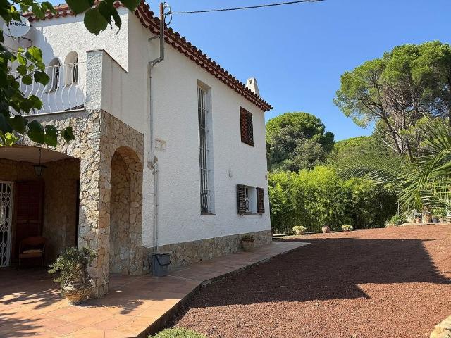Casa en alquiler en calle Molí de Vent, Calonge, de 180 m² 4 habitaciones por 5.000