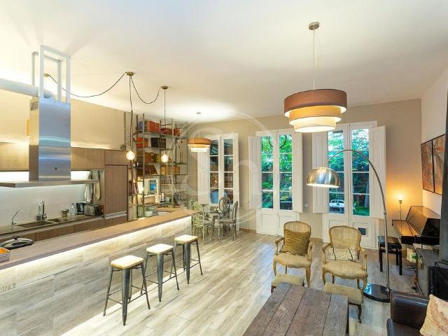 Casa en alquiler en calle De Sant Tomàs, Barcelona, de 94 m² 3 habitaciones por 2.450