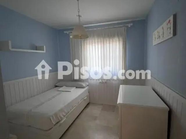 Casa en alquiler en Calle Leopoldo Alas 'Clarín', cerca de Calle Pío Baroja