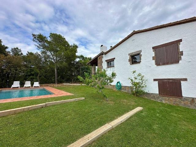 Casa en alquiler en calle Pere Quart, Begur, de 82 m² 2 habitaciones por 1.400