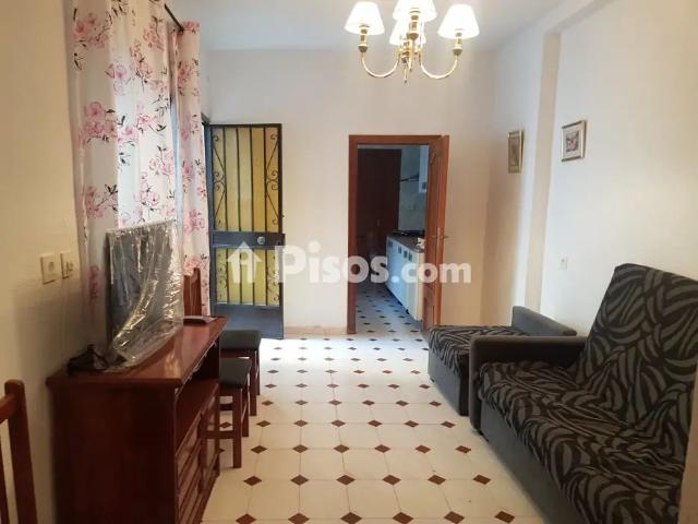 Casa en alquiler en Calle Santa Agueda