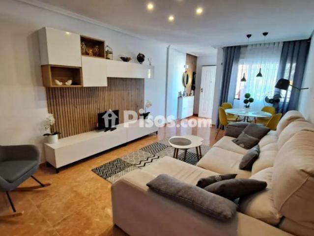 Casa en alquiler en Carrer Segovia