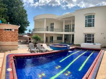 Casa en Alquiler en Ciudad de Panamá san francisco Panamá 1200 m2. 11 hab