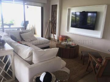 Casa en Alquiler en Ciudad de Panamá Panamá 425 m2. 3 hab