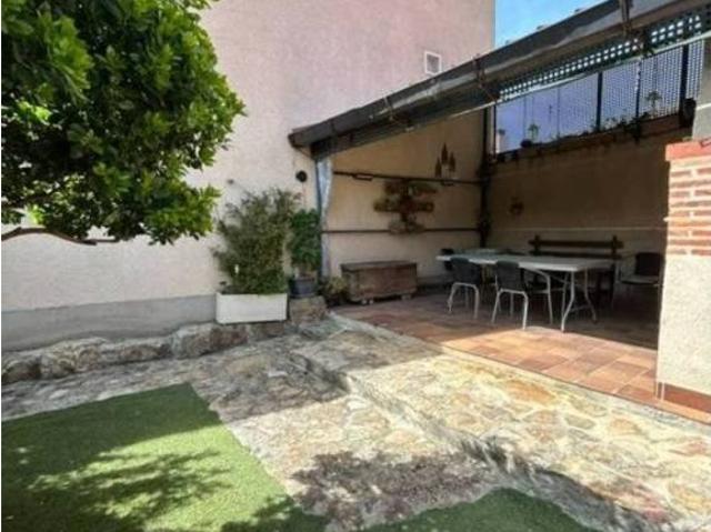 Casa en Alquiler en Collado Hermoso