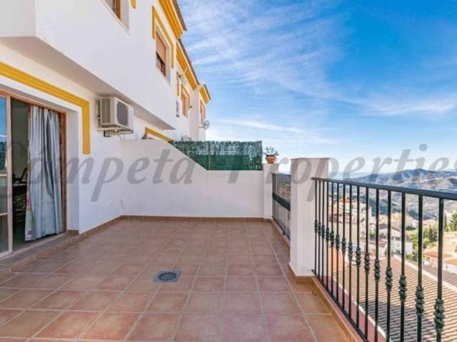 Casa en Alquiler en Cómpeta