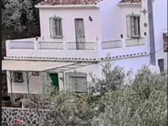 Casa en Alquiler en Cómpeta